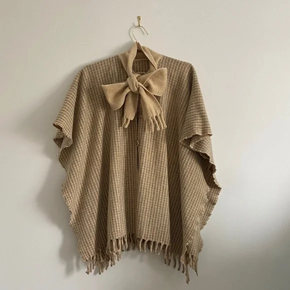 Handmade Wool Cape • Woven Heritage Poncho • 100% New Wool • Free Size - Picture 9 of 10
